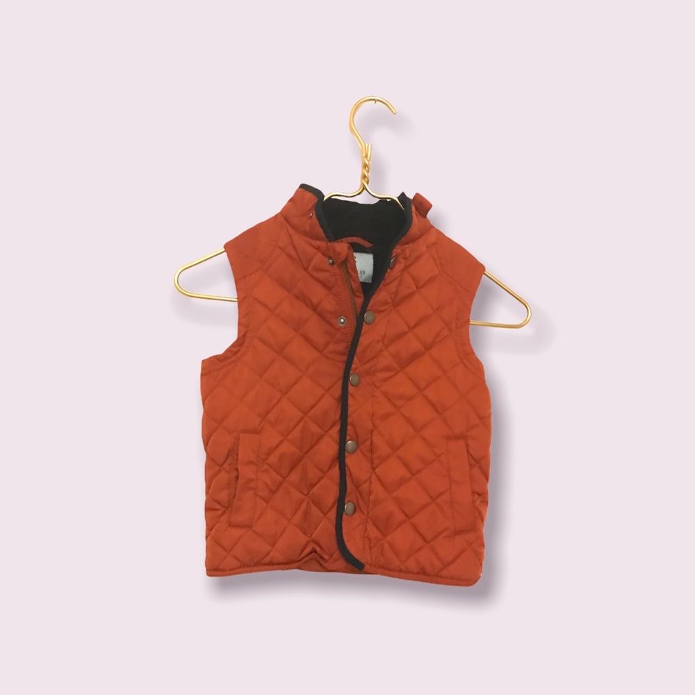 Kids Class Club size 4 to 5 Burnt Orange Snap Button Quilted Vest. Good Cond!